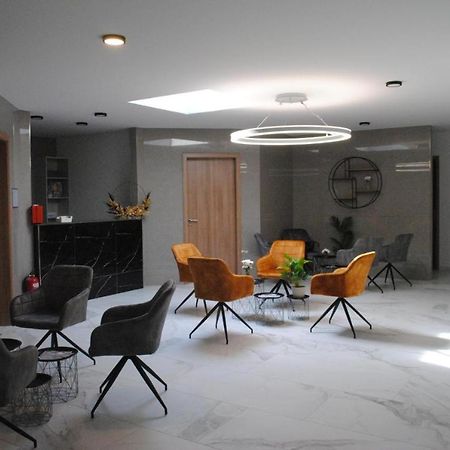 Hotel Flora Schwaebisch Gmuend Luaran gambar
